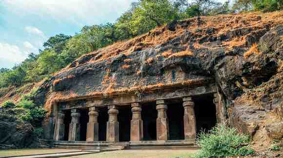 Elephanta Caves Mumbai: History, Travel Guide and Visitor Information